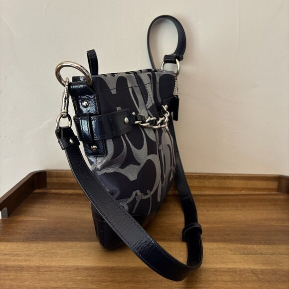 Coach Moto Optic Metallic Navy Signature Patent Leather Chain Duffle Shoulder - Picture 2 of 10